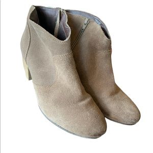 Steve Madden Tan Booties